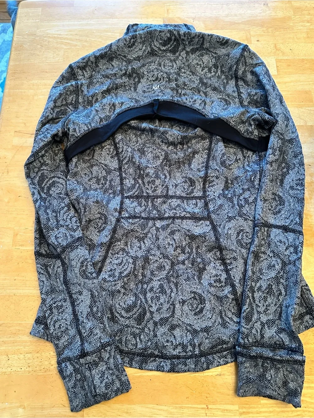 Lululemon define jacket size 8